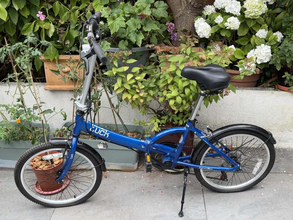 Apollo Tuck Folding Bike 20" Wheels, 6 speed, Blue