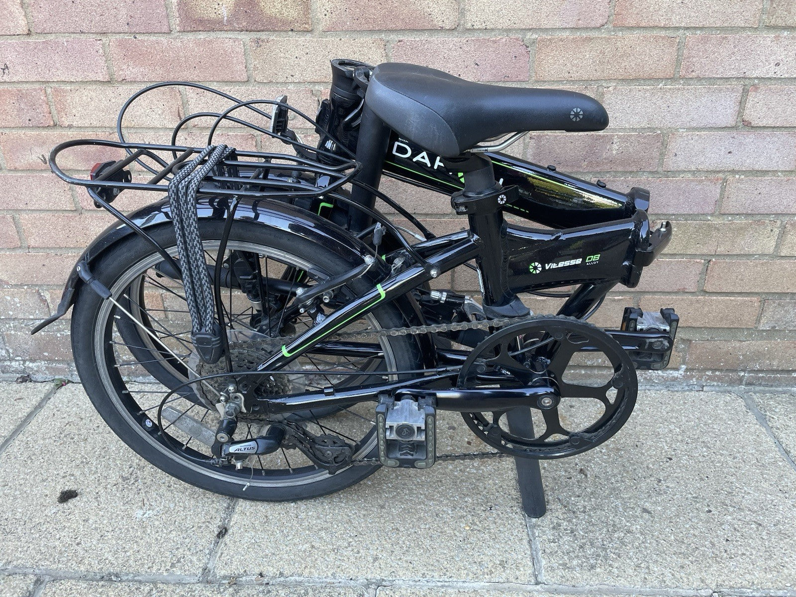Dahon Vitesse D8 Folding Bike