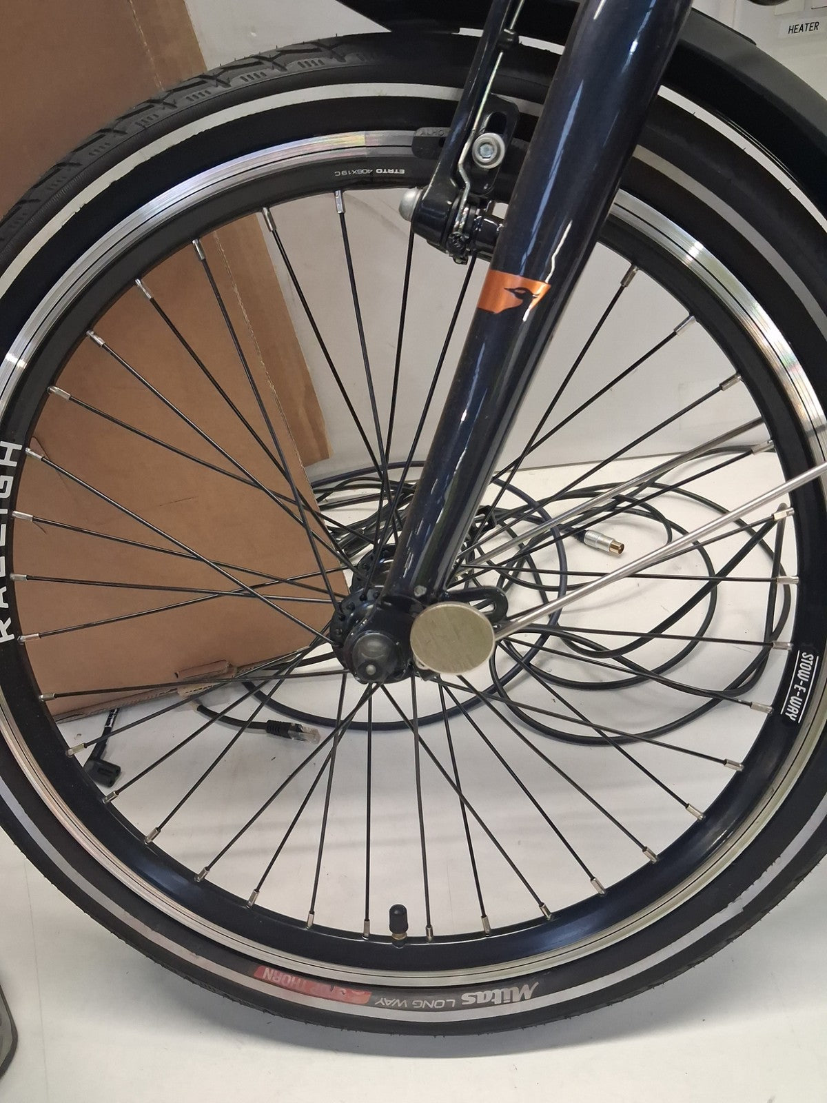 Raleigh Stow-E-Way Folding 7-Speed 20" Wheel Alloy E--Bike Dark Blue (Scratched)