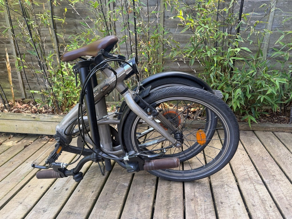 Btwin Tilt 900 Folding Bike 9 Speed - good condition
