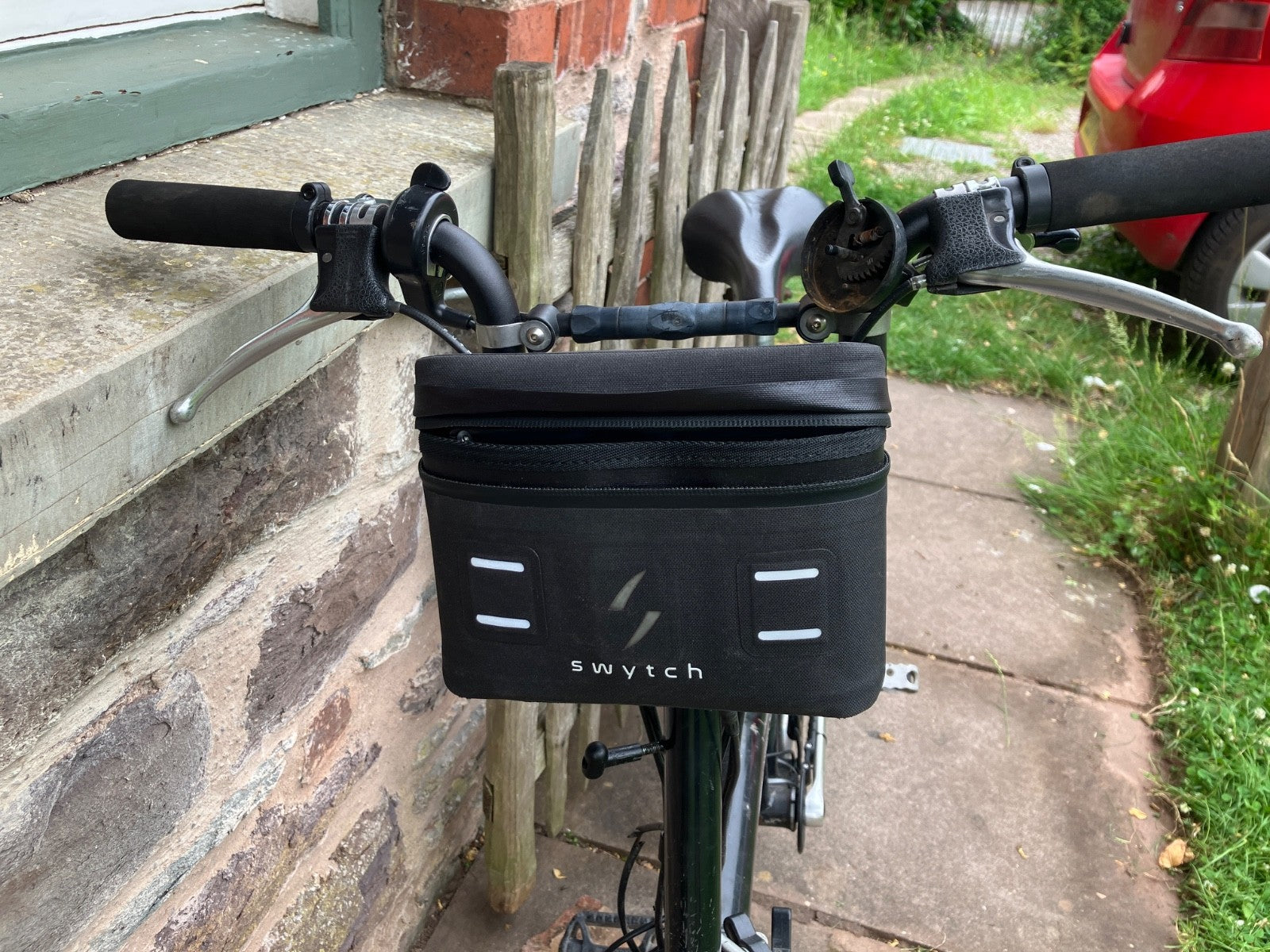 Vintage Brompton 1992-97 M5R 5-Speed Black – Modified with Swytch Conversion Kit