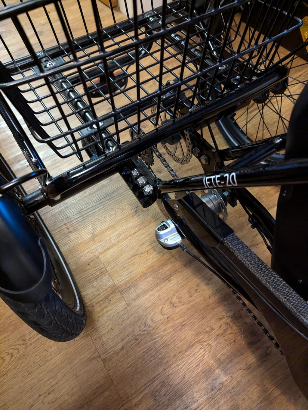 Jorvik Elite Jet E-20 Folding Trike with 20-inch Wheels