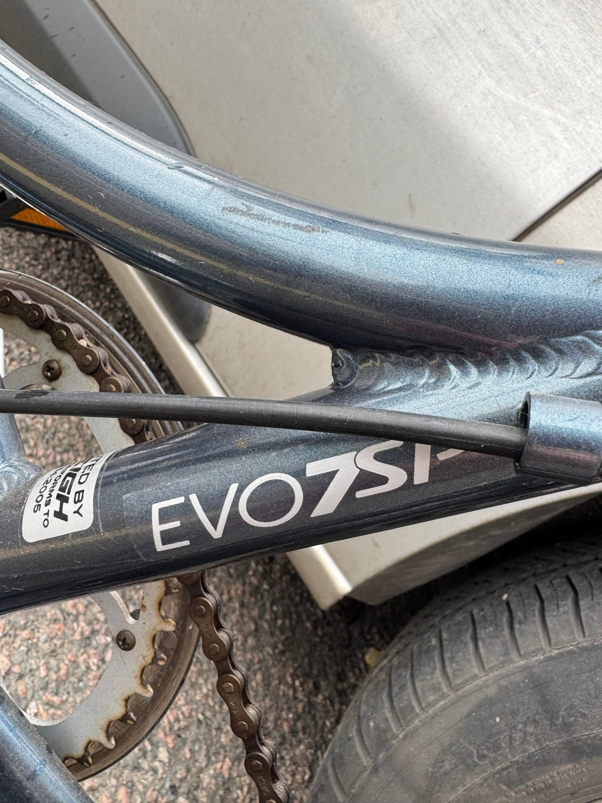 Raleigh EVO 7SP Folding Bike, Aluminum Frame, 20" Wheels, 7 Speed with Revo Grip