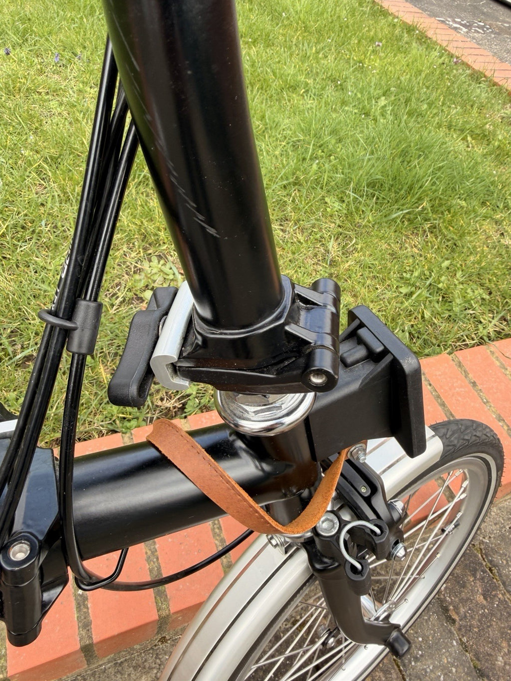 Brompton Folding Bike 6-Speed Black Satin