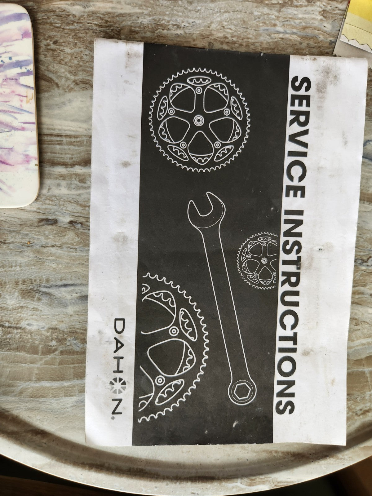DAHON CAIO D7 FOLDING BIKE In SHINY WHITE. 20 Inch Wheels Great Condition