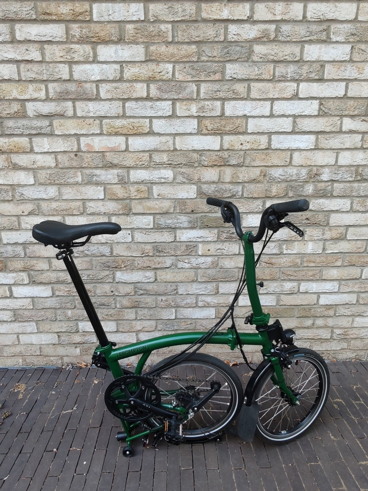 2025 Brompton C Line Explore 6 Speed Black Edition Racing Green Dynamo