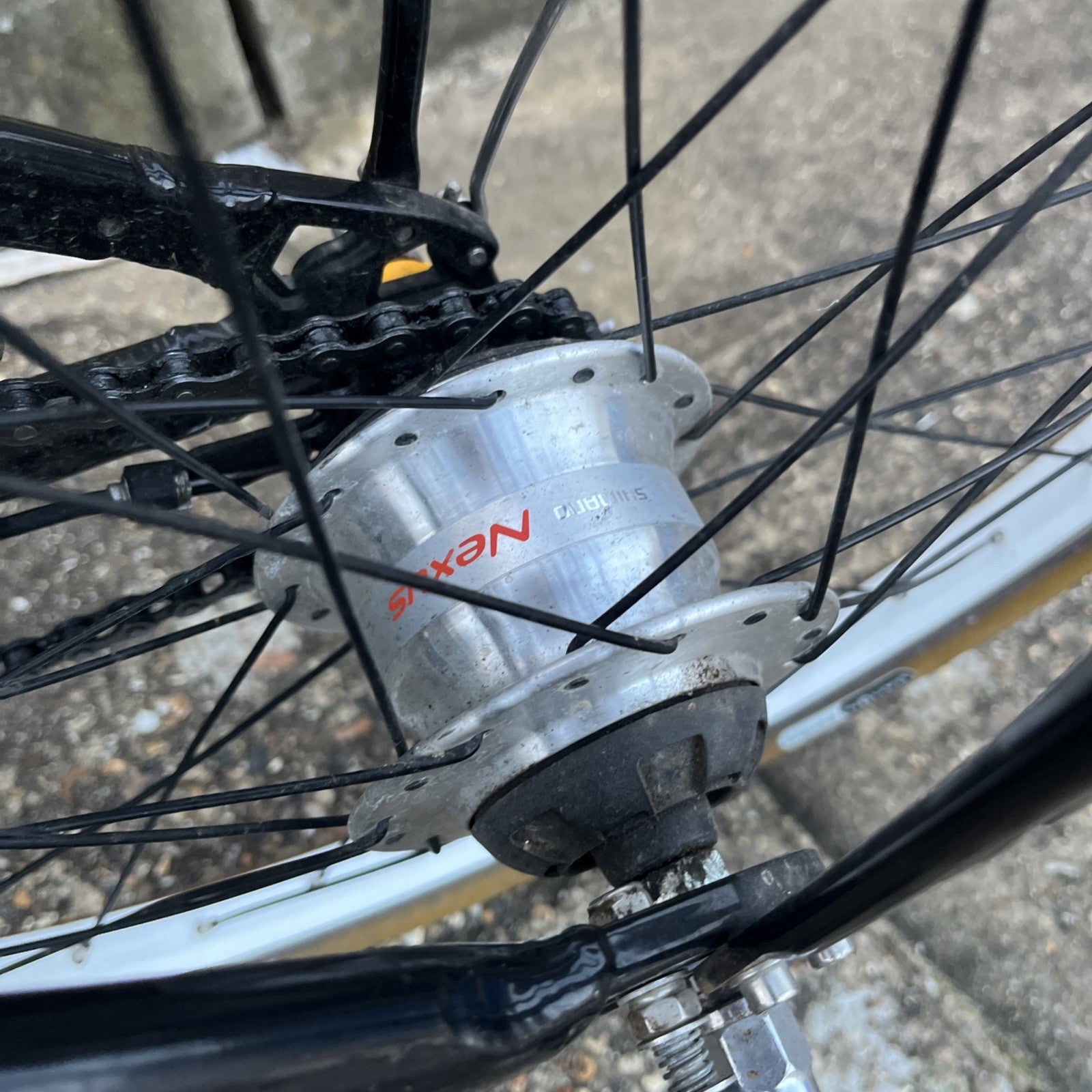 Dahon Vitesse Aluminium Folding Bicycle  7 Speed HUB Gears Bike