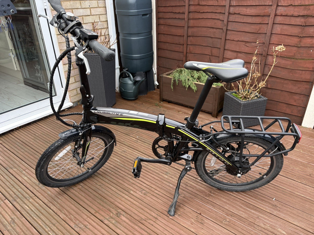 Carrera Crosscity 20in Folding Bike