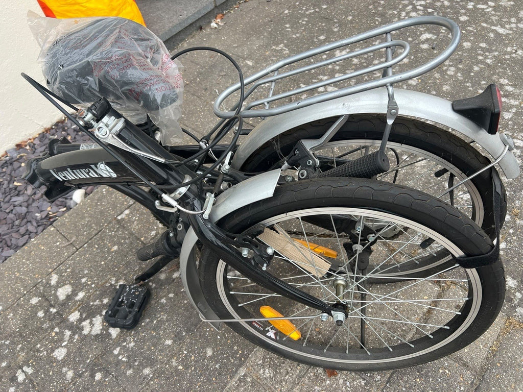 Ventura Stowaway Folding bike New Still Wrapped Slight Mark See Pics