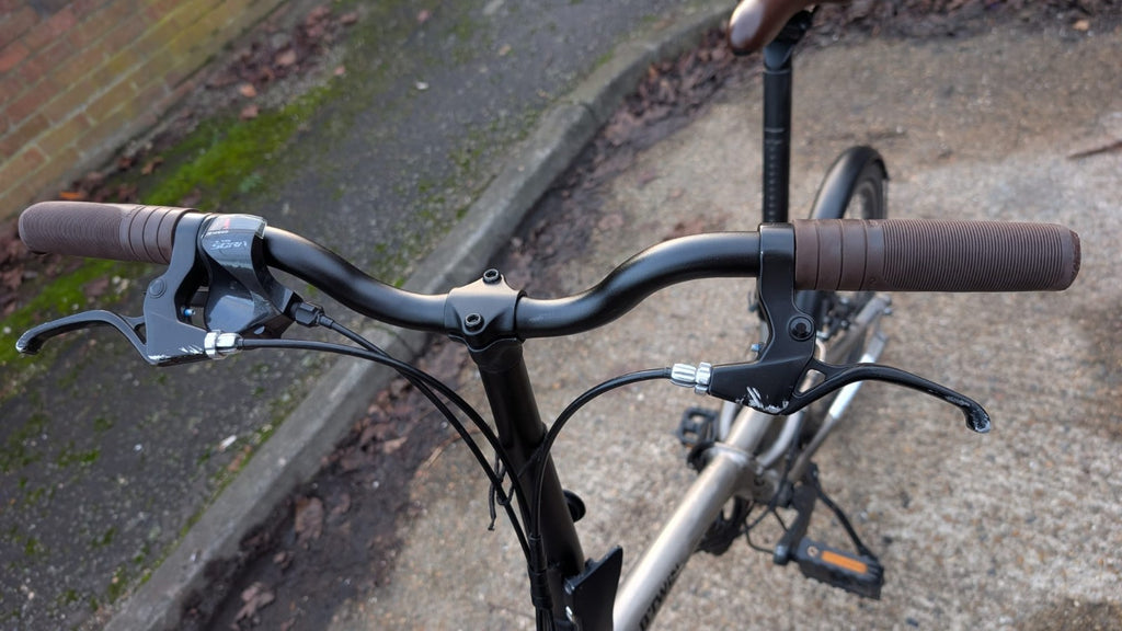 Btwin Tilt 900 Folding Bike 9 Speed Lightweight.