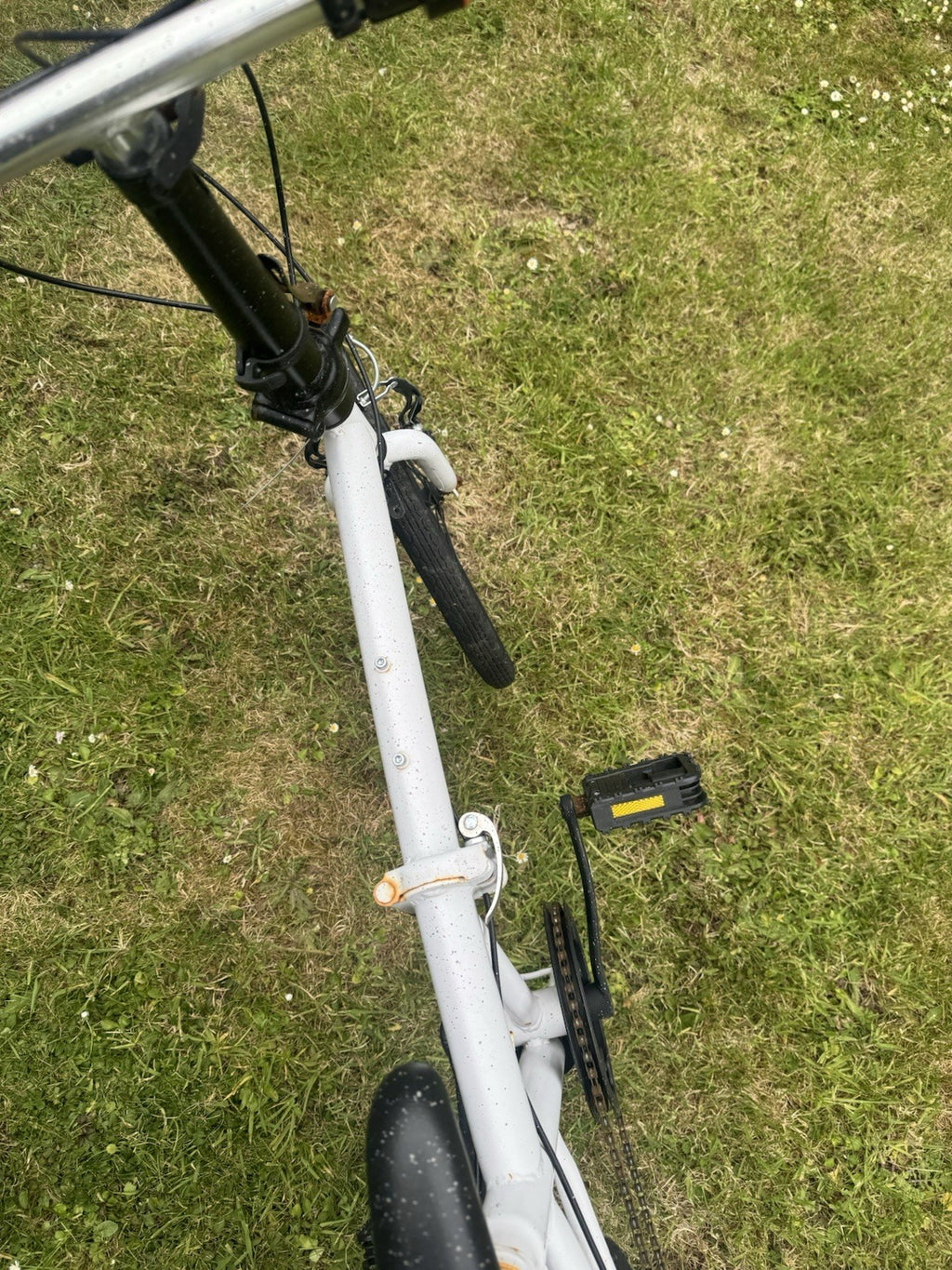 White Aomeisi Folding Bike Unisex Adults 20 Inch Wheels 7 Speed