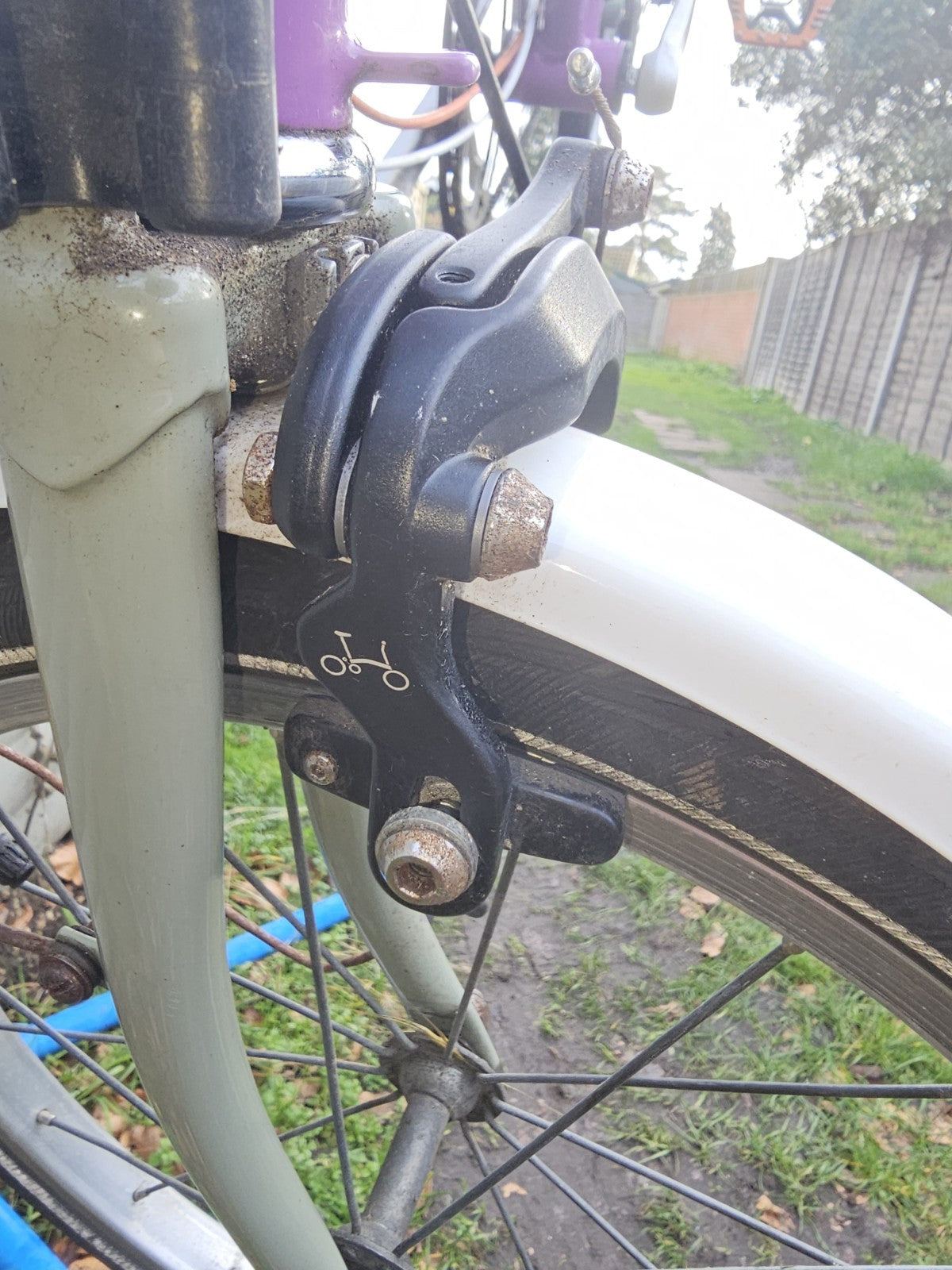Bespoke Brompton S3L - titanium seatpost, Brooks saddle, unique colours and more