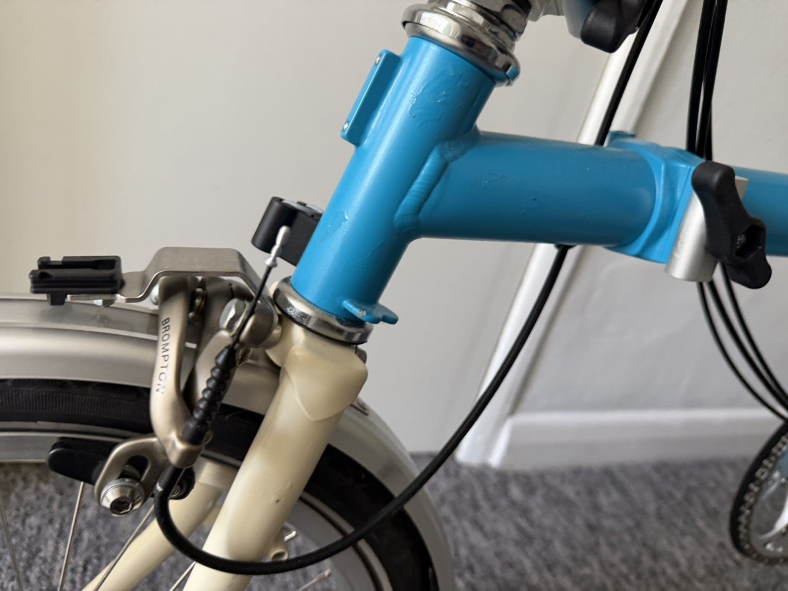 Brompton C Line M6R (6 Speed) folding bicycle - Blue (Excellent Condition)