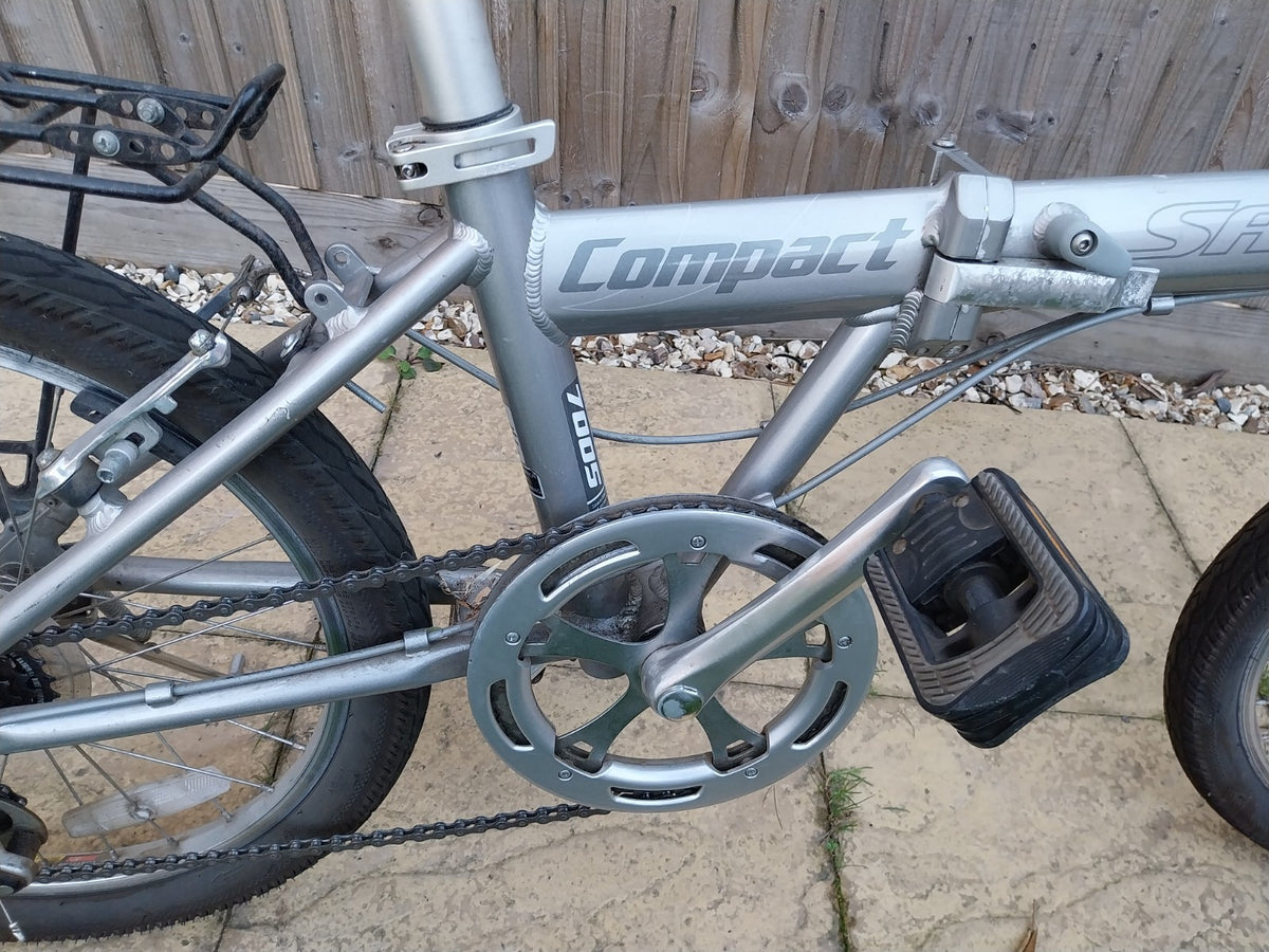 Folding 20-inch bike, Saracen Compact, 6 speed