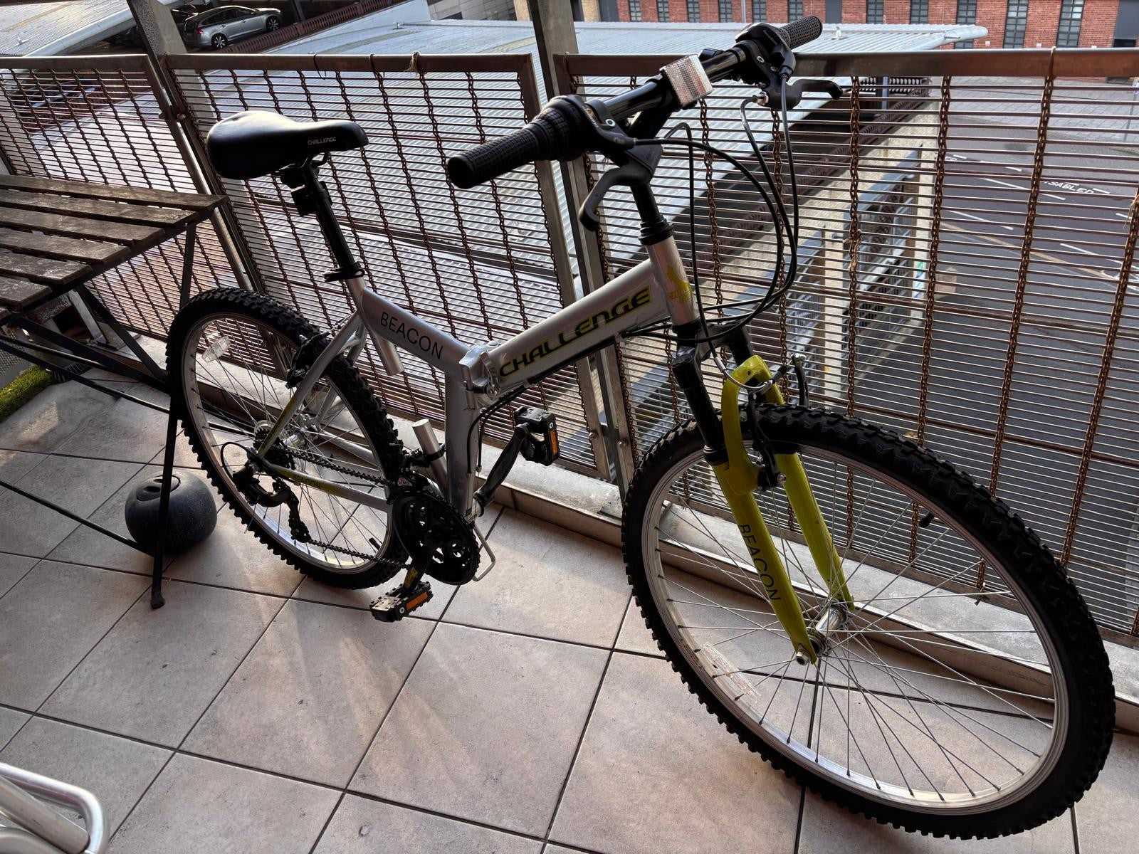 Challenge Beacon 26 inch Silver Folding Bike - Great Condition