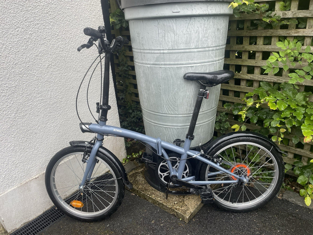 BTWIN Fold Up Bike 13 Nm Lightweight Steel Frame Excellent Condition Used Only
