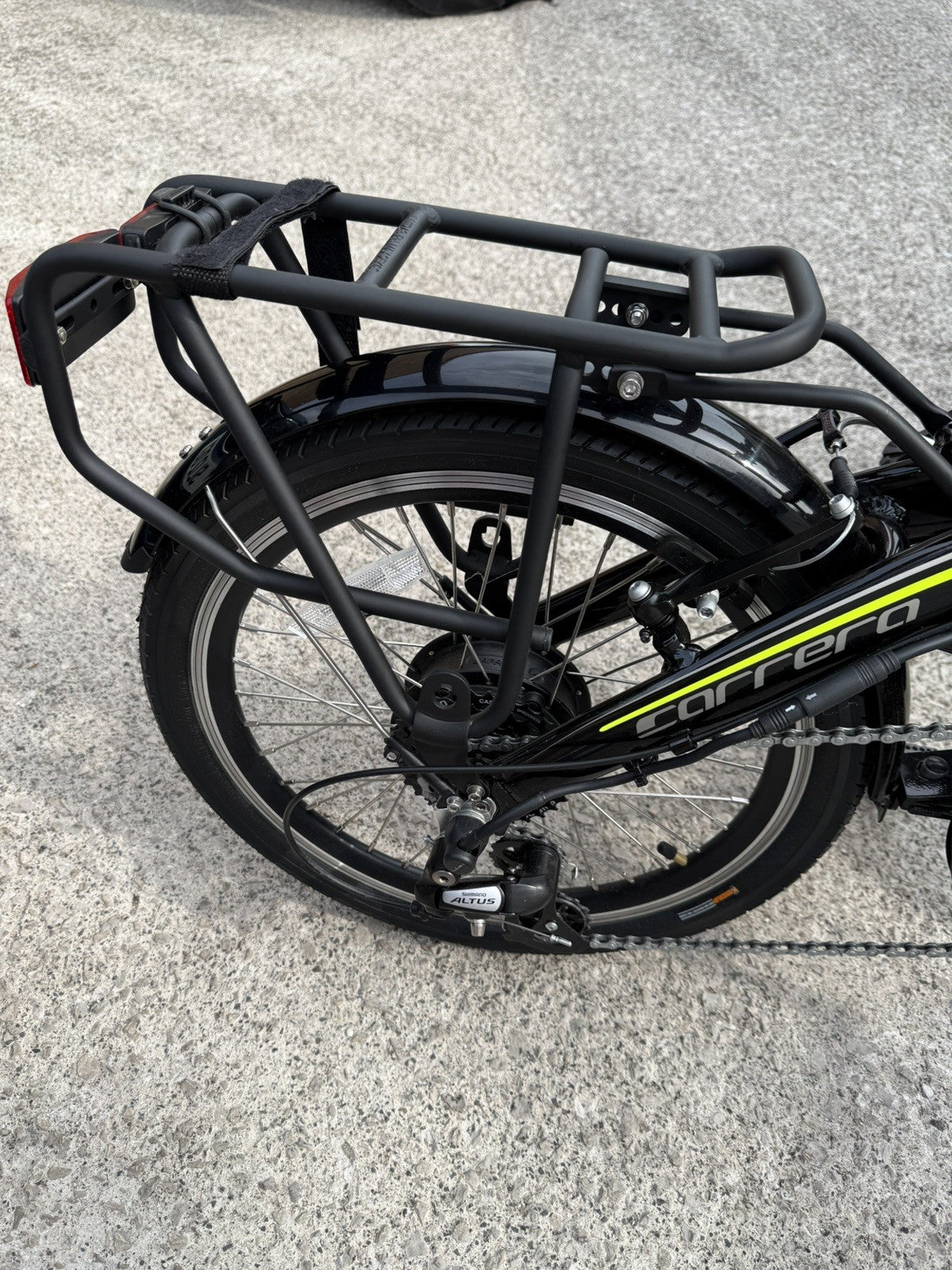 Carrera Crosscity E folding bike , 20'' wheels, black/green, Excellent condition