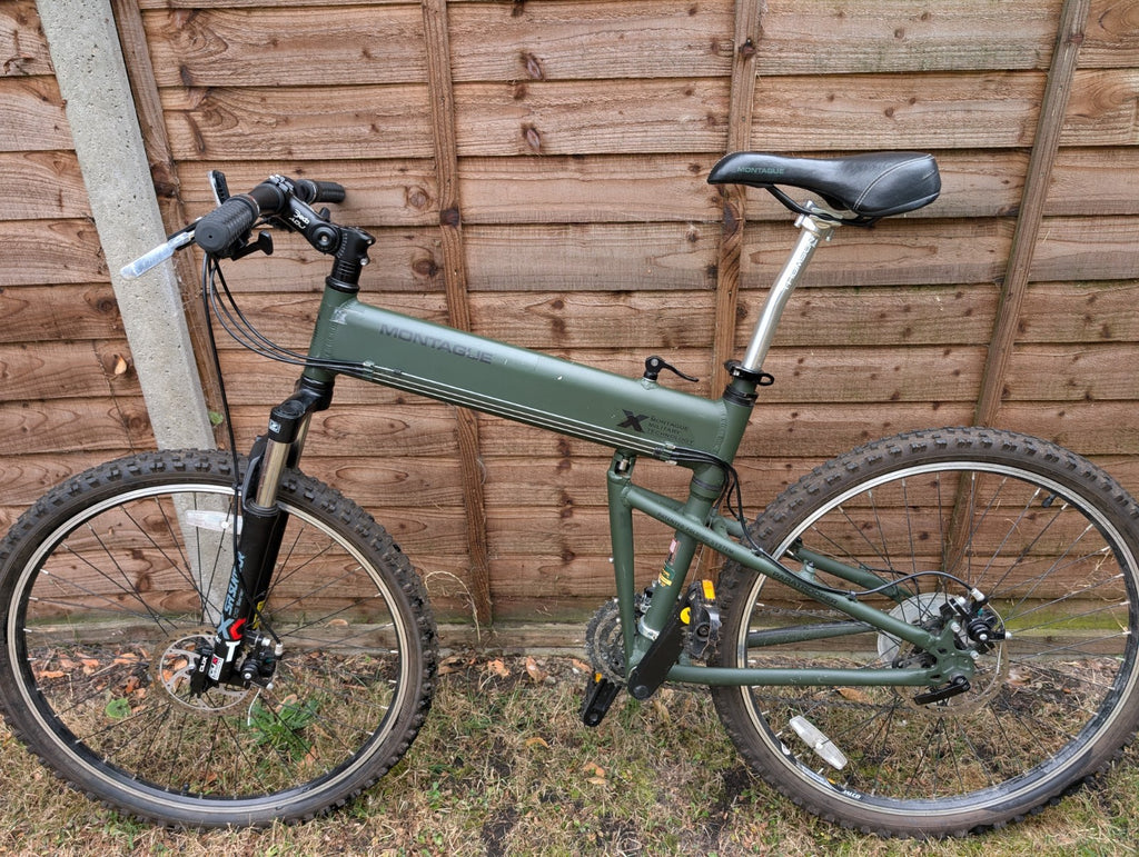 Montague Paratrooper Folding Mountain Bike - medium, 26" Wheels, disc brakes