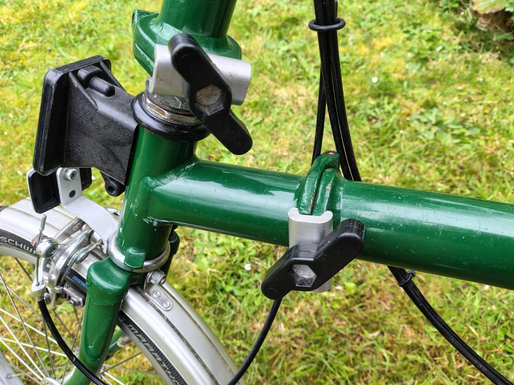 Brompton folding bike 3 speed - racing green - very good condition