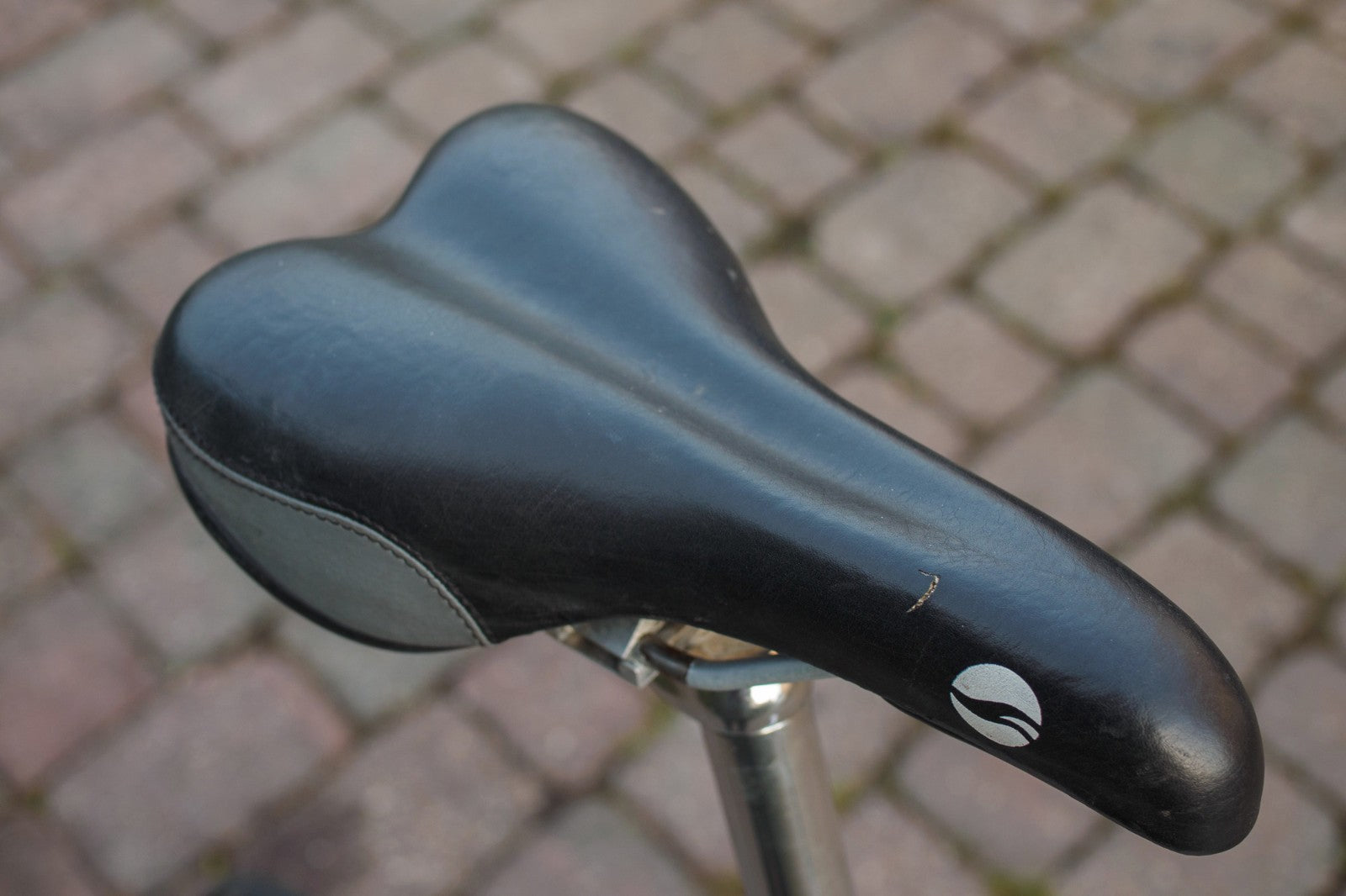 Giant Halfway folding bicycle, very good condition.