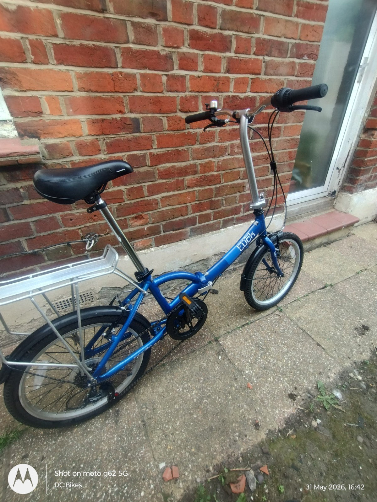 Apollo Tuck Folding Bike 20" Wheels, 6 speed, Blue