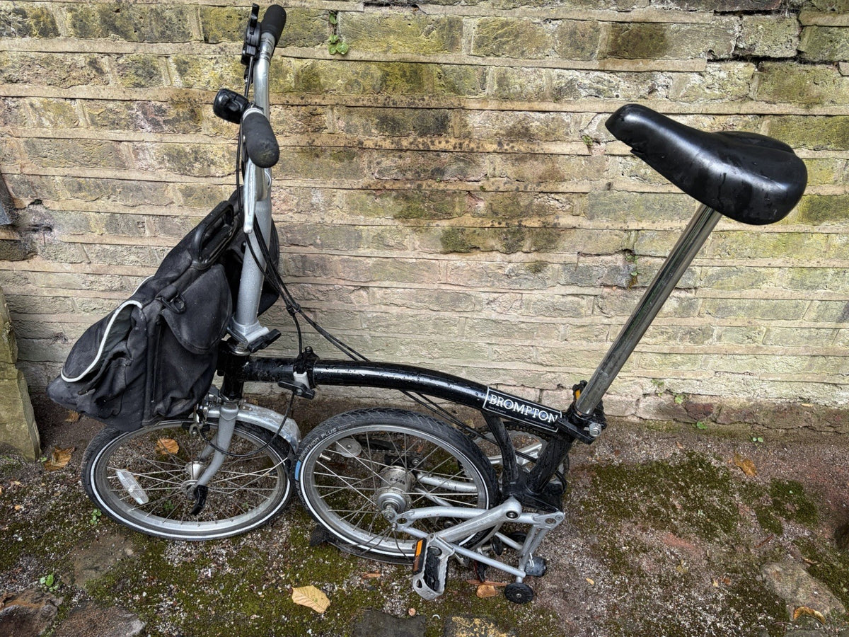 Brompton Folding Bike 16in 31cm Black/Silver Mudguards Reflectors Front Bag inc