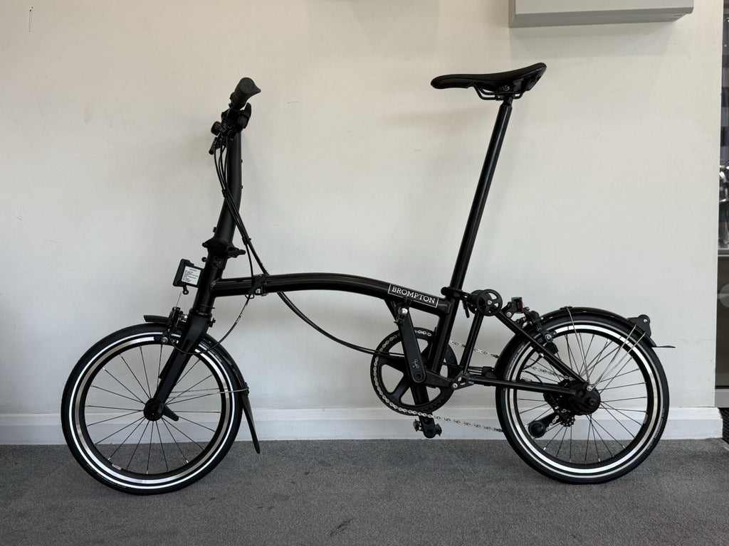 Brompton Folding Bike 12 Speed P Line Low Bar Excellent Condition Black Colour