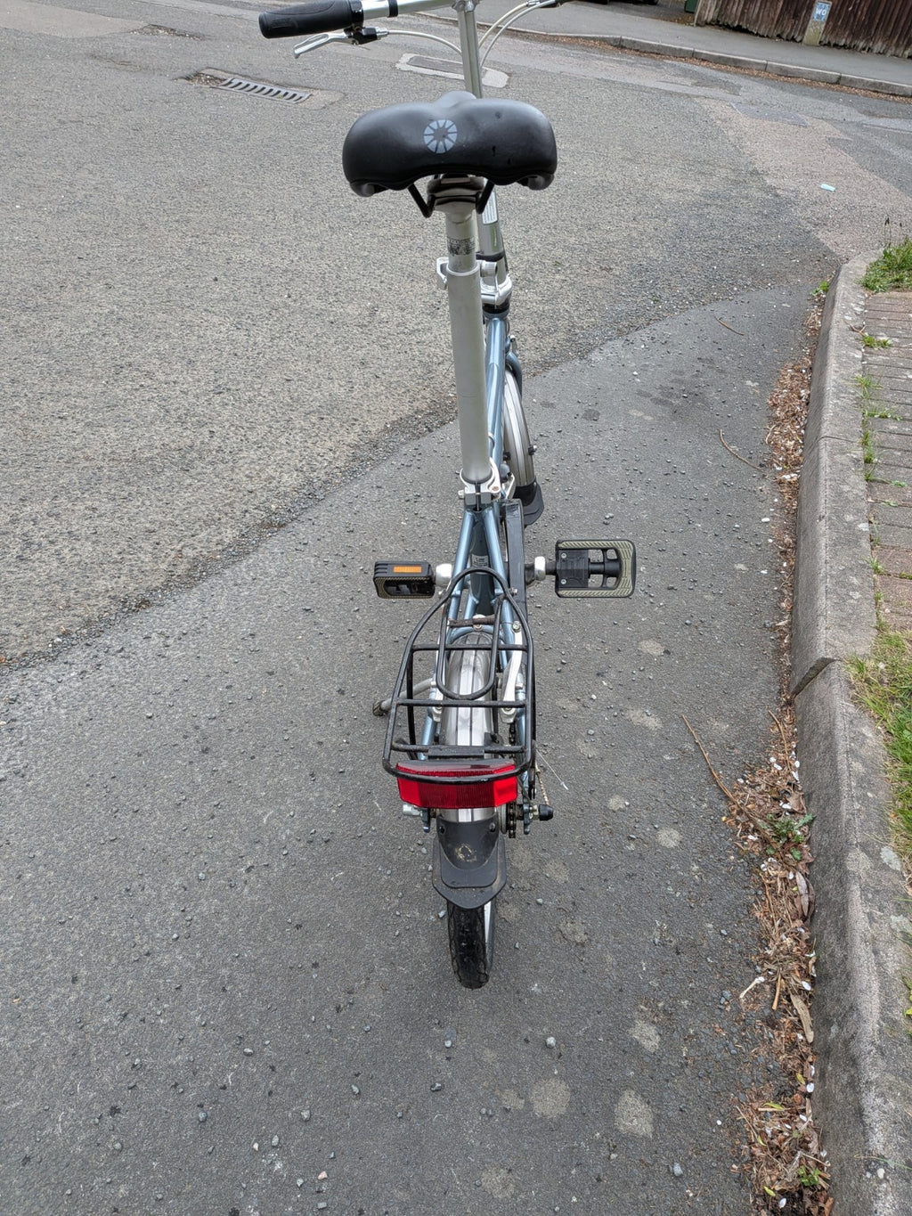 Dahon Piccolo D3 Folding Bicycle 16 Inches Wheels