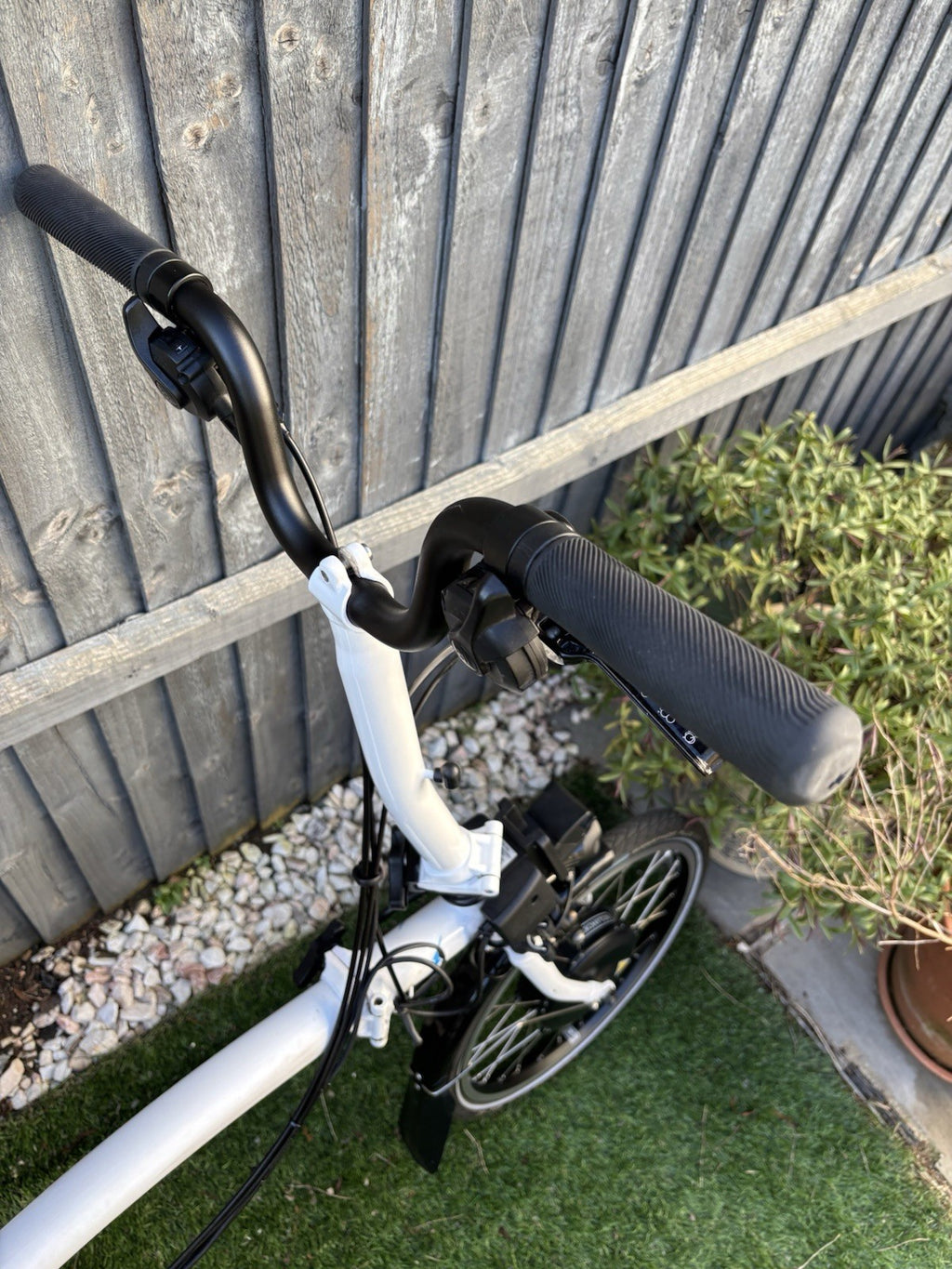 2020 Brompton Electric M6L - NEW Motor (Recall) - Serviced 2x Yearly + City Bag