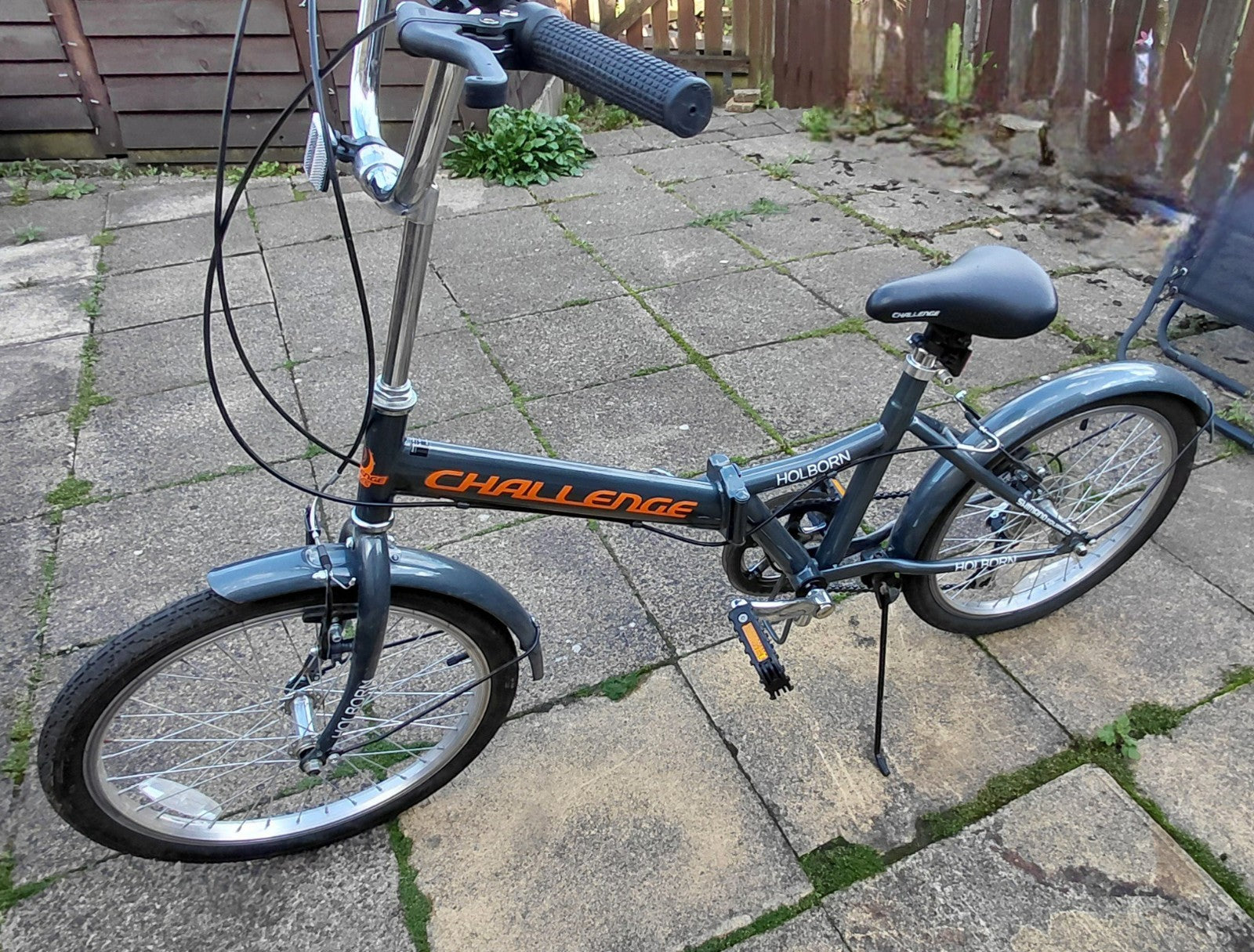 Holborn Challenge 20-inch Wheels Folding Bike Unisex  6 Gears COLLECTION ONLY