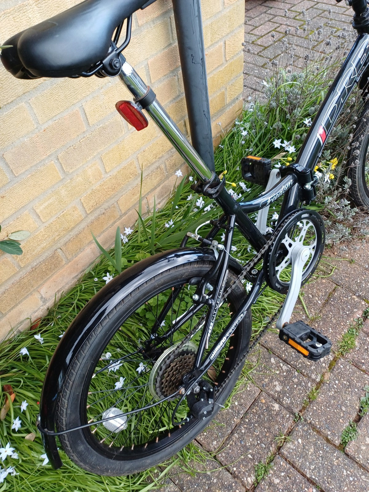 DRB City Folder Freedom Bicycle 20 In Wheels 6 Speed Gears Collect From Bedford