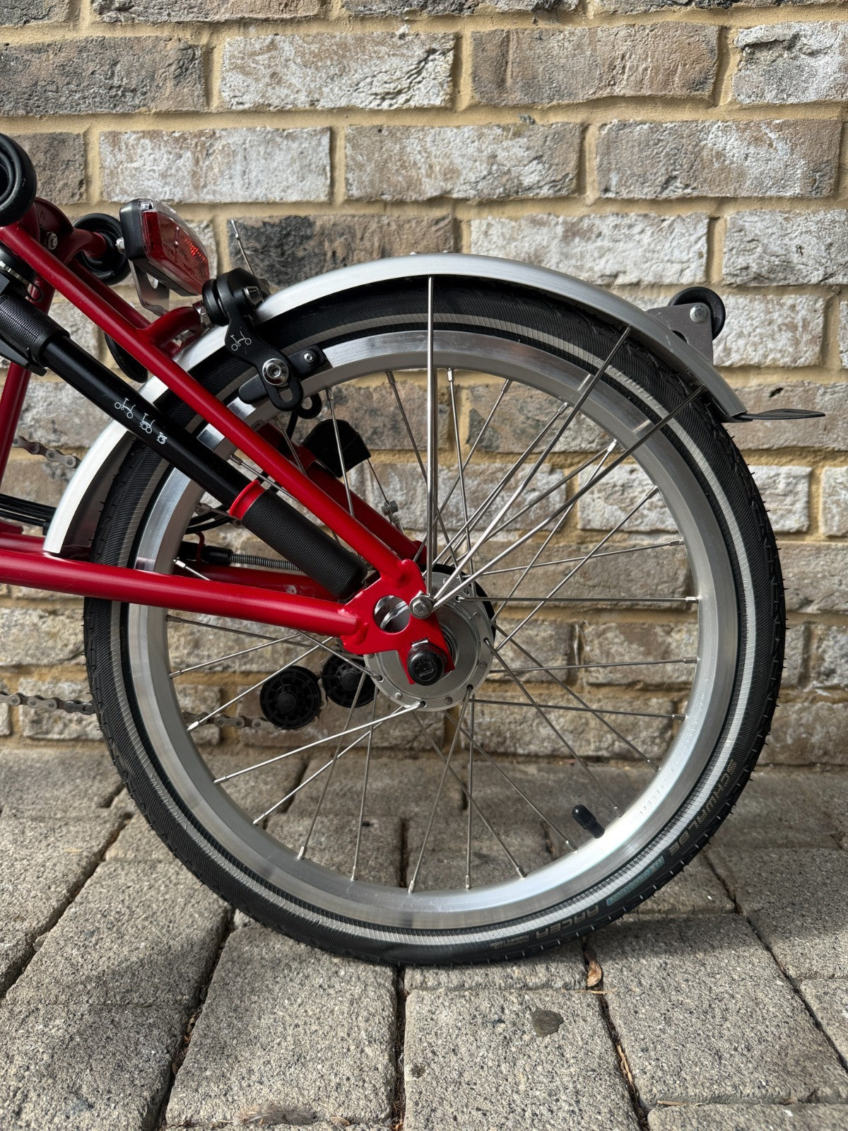 Brompton House Red C Line Explore Mid M6L - WORLDWIDE SHIPPING - A+ Condition