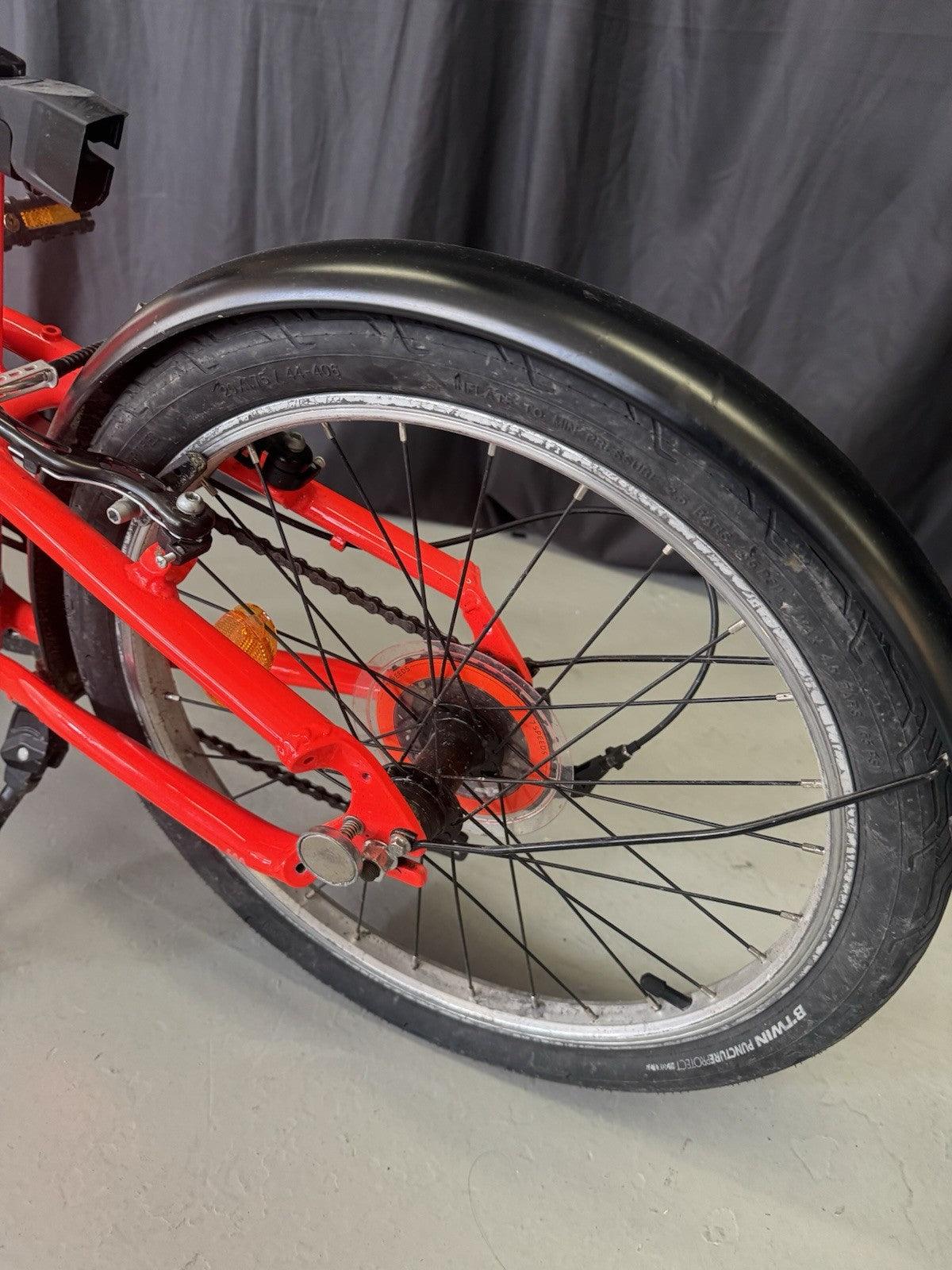 Oxylane Tilt 500 Foldable Bicycle Orange 7-Speed