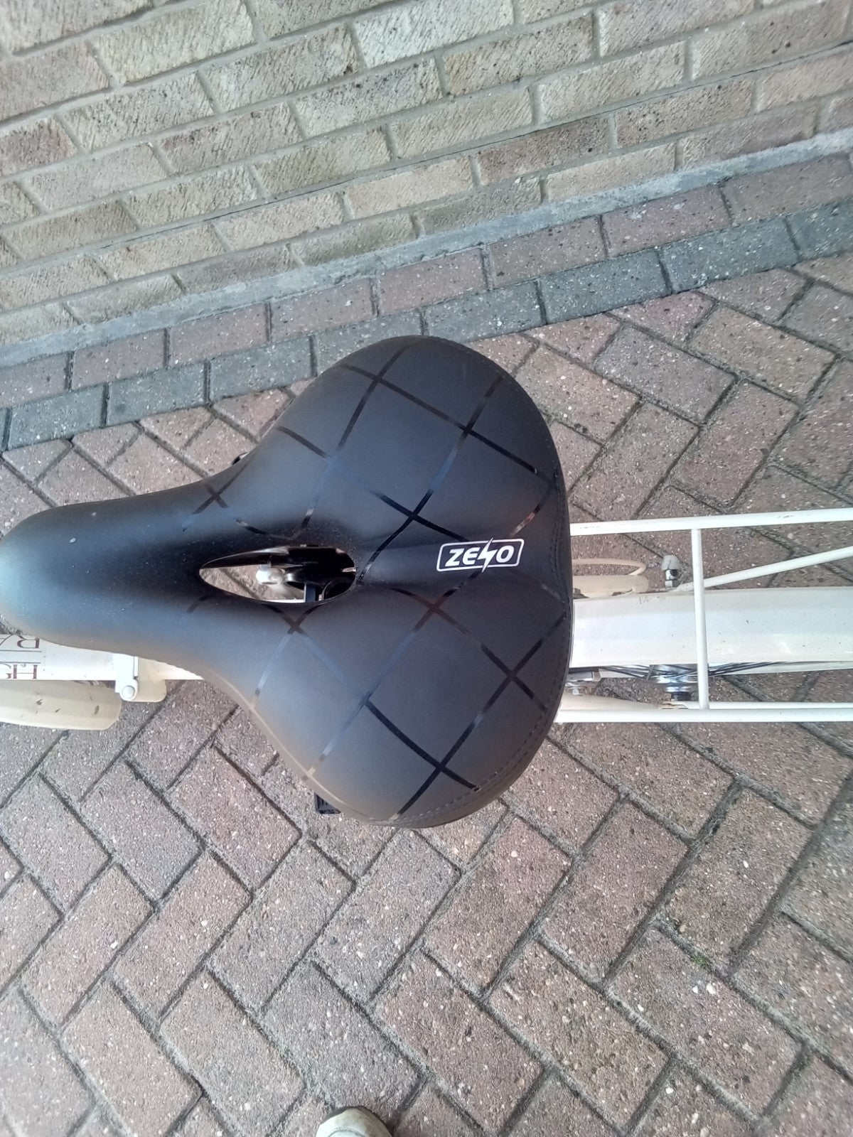 raleigh compact