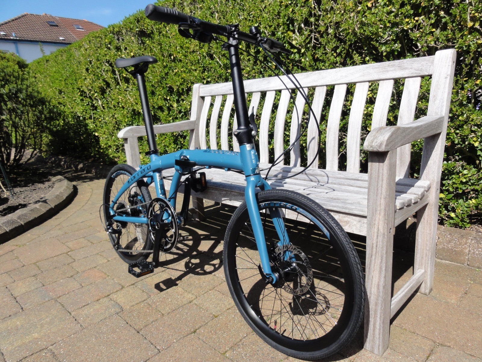 CARRERA INTERCITY DISC 9-SPEED FOLDING BIKE - MINT++