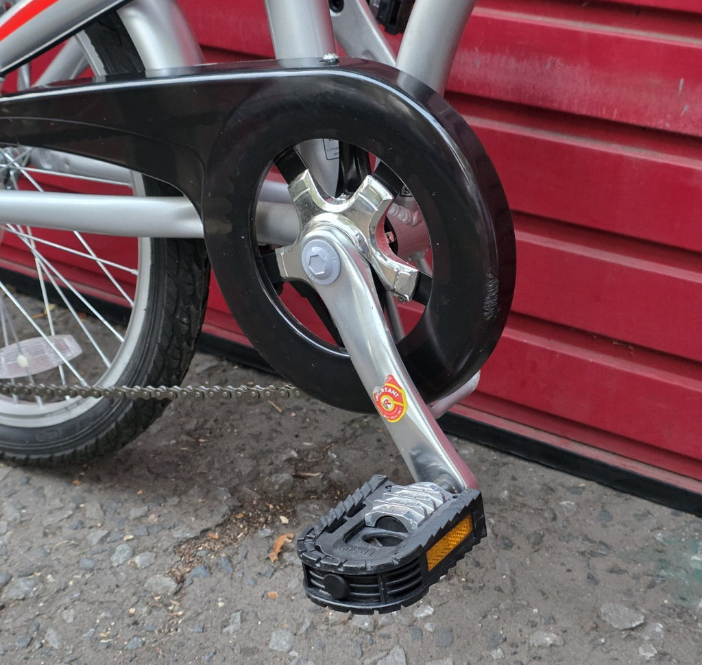 AMMACO PAKKA LITE SE FOLDING BIKE (20" WHEELS) BRAND NEW NEVER USED!!