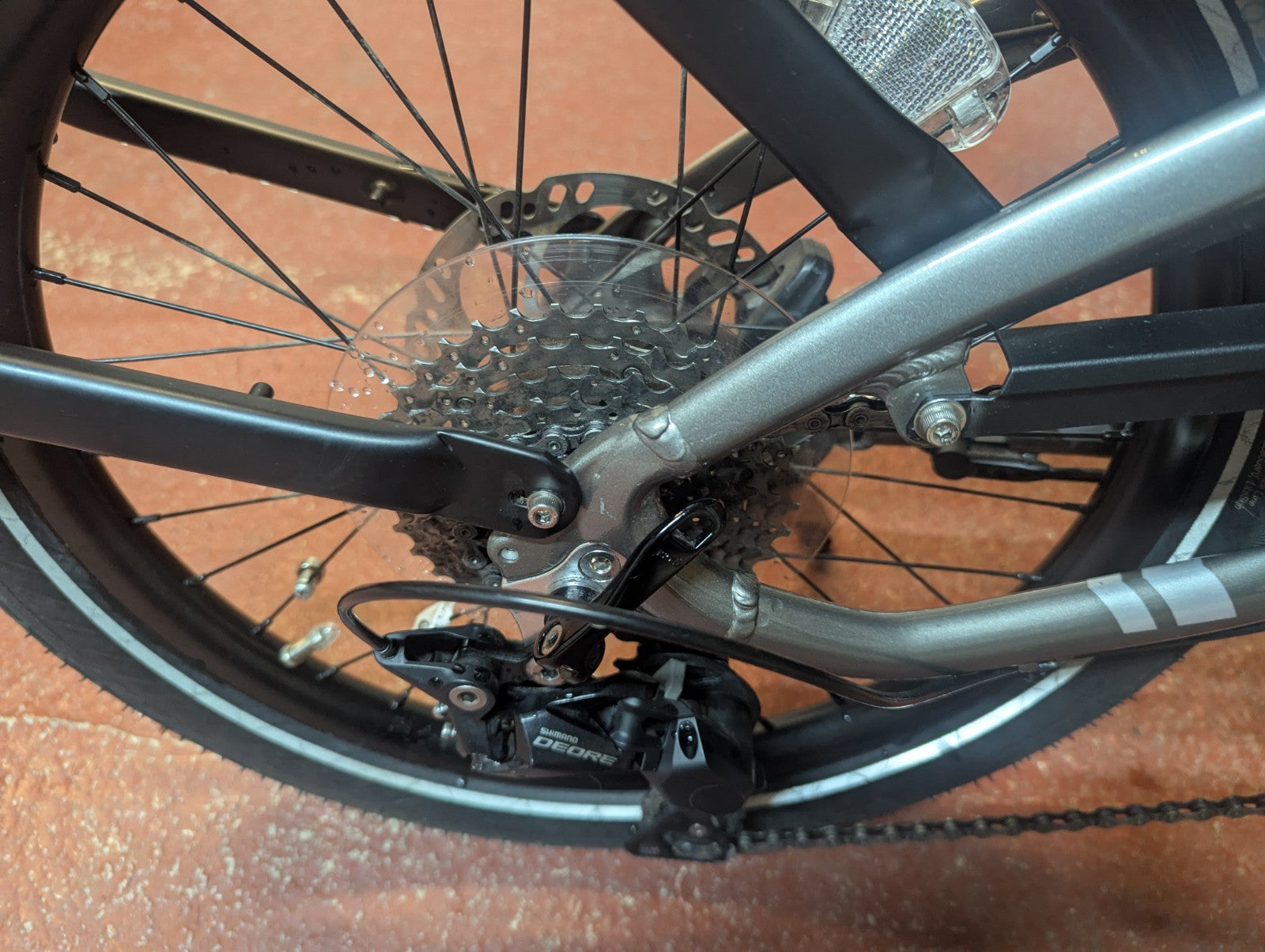 Tern Vektron S10 folding bike. Bosch Performance Line & Shimano Deore 10 gears