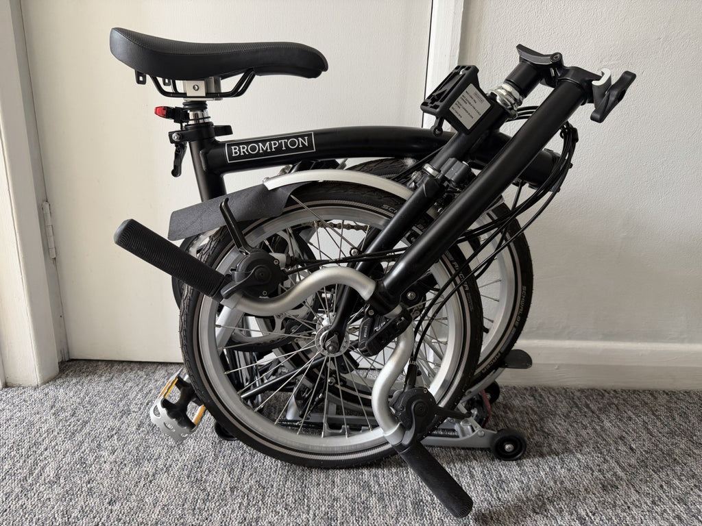 Brompton C Line H6R (6 Speed) folding bicycle - Black (MINT CONDITION!)