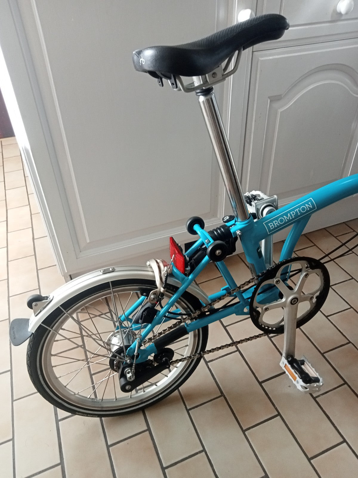 BROMPTON M3L  3 SPEED FOLDING CYCLE HARDLY USED LAGOON BLUE. NEAR MINT CONDITION