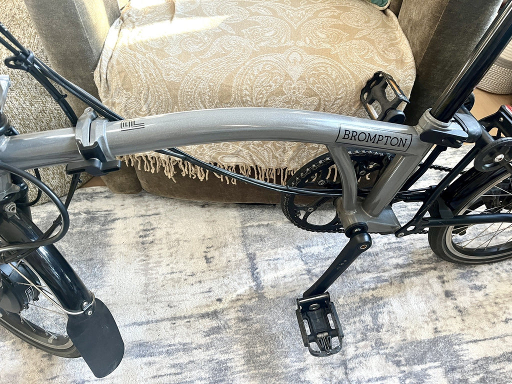 Brompton P Line 2023 4-Speed, Storm Grey, Mid Handlebar