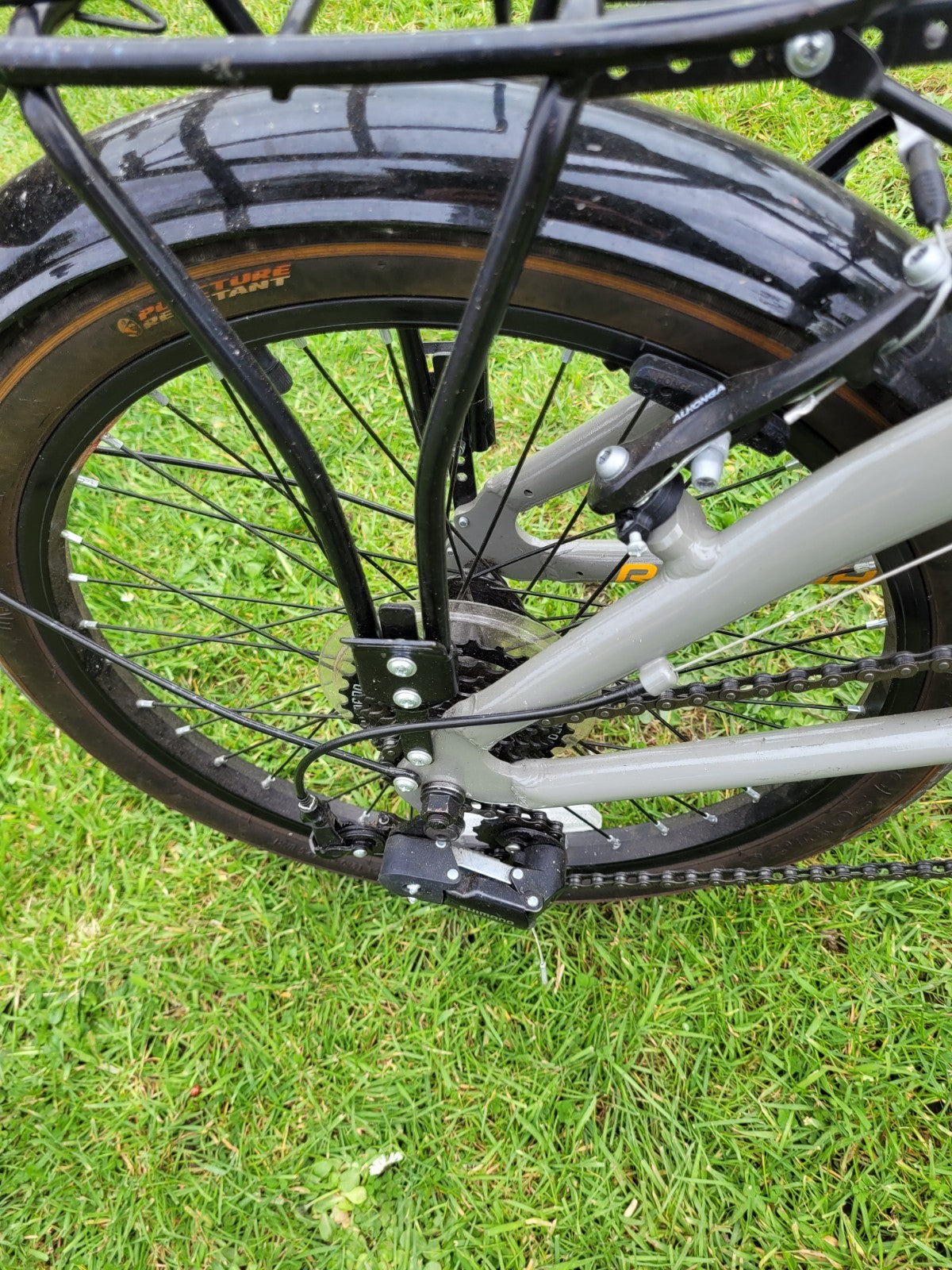 Raleigh Evo Folding Bike