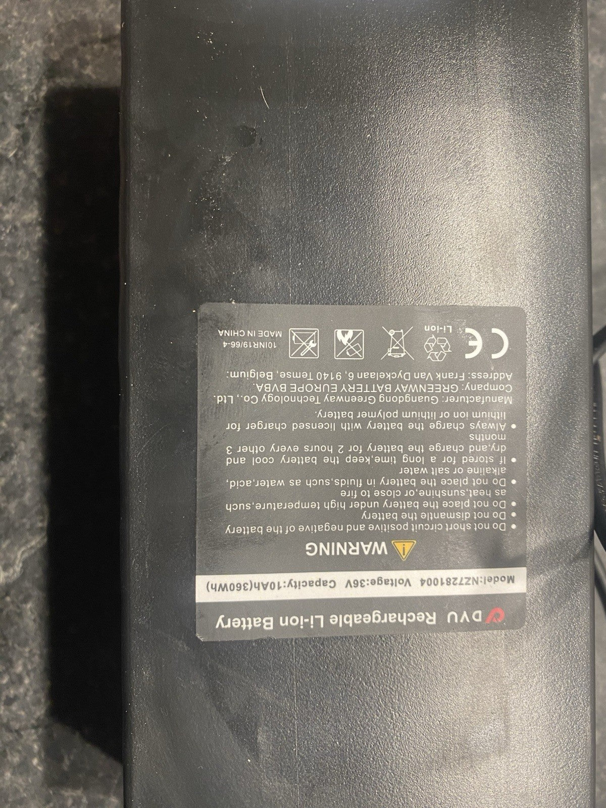 DYU battery and charger e bike