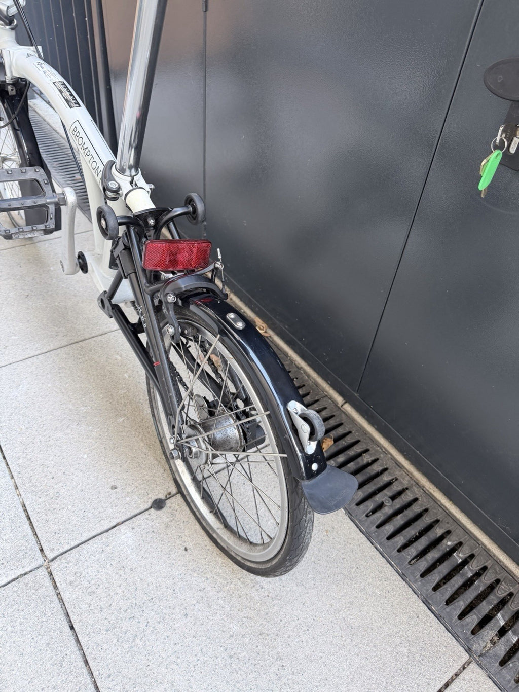 Brompton Folding Bike - A Line 3-speed - White 2024 Model