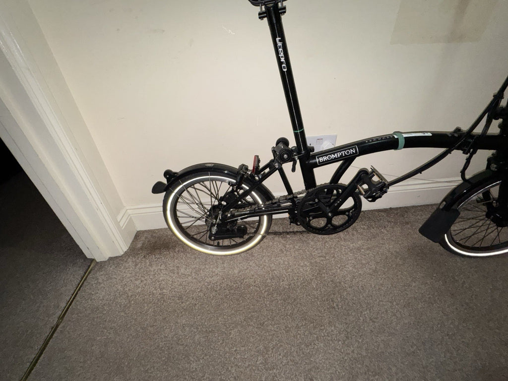 Bromton Black C Line Folding Bike 6 Gears Dynamo 2025