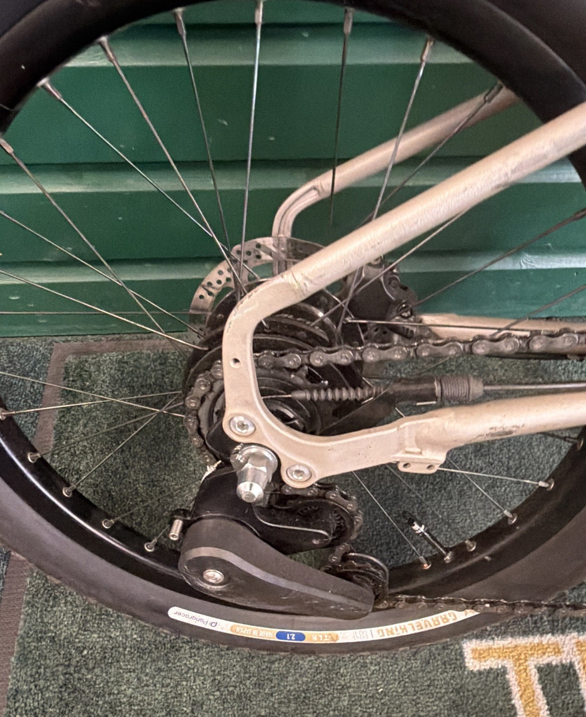 Brompton G Line Medium 8 Speed 20" Folding Bike Traildust White 2024