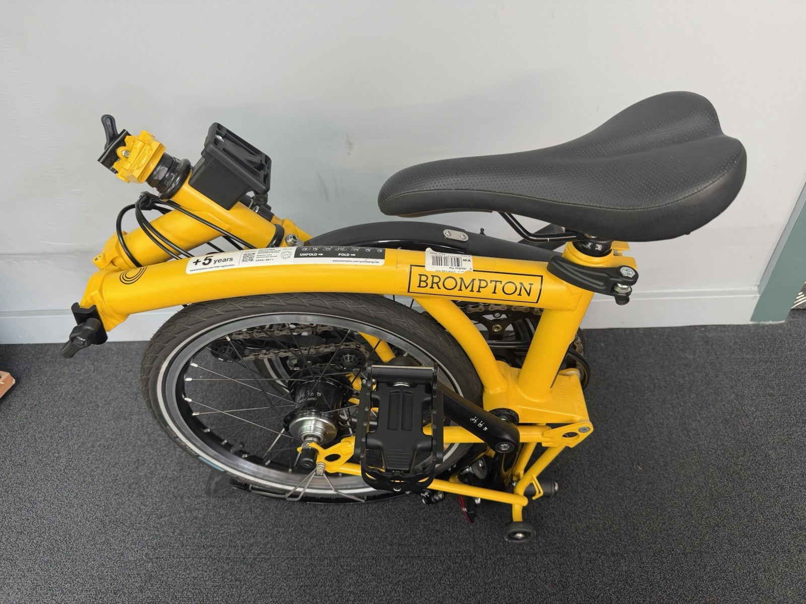 Brompton C Line 6 Speed Folding Bike Bumblebee Yellow Brand New Condition