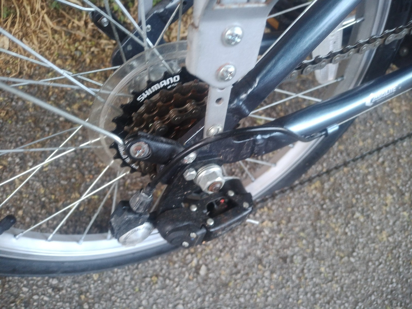 Raleigh Airlite 7 speed folding bike