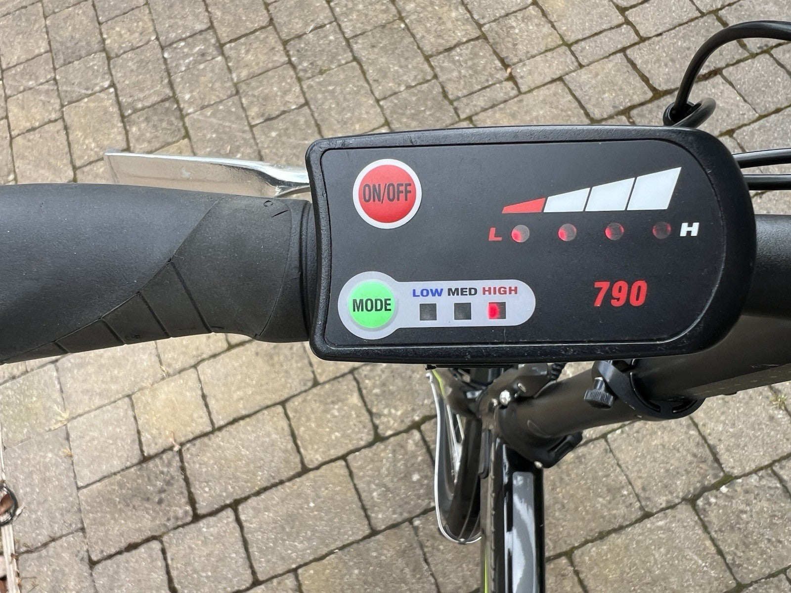 Carerra Cross City Folding Bike