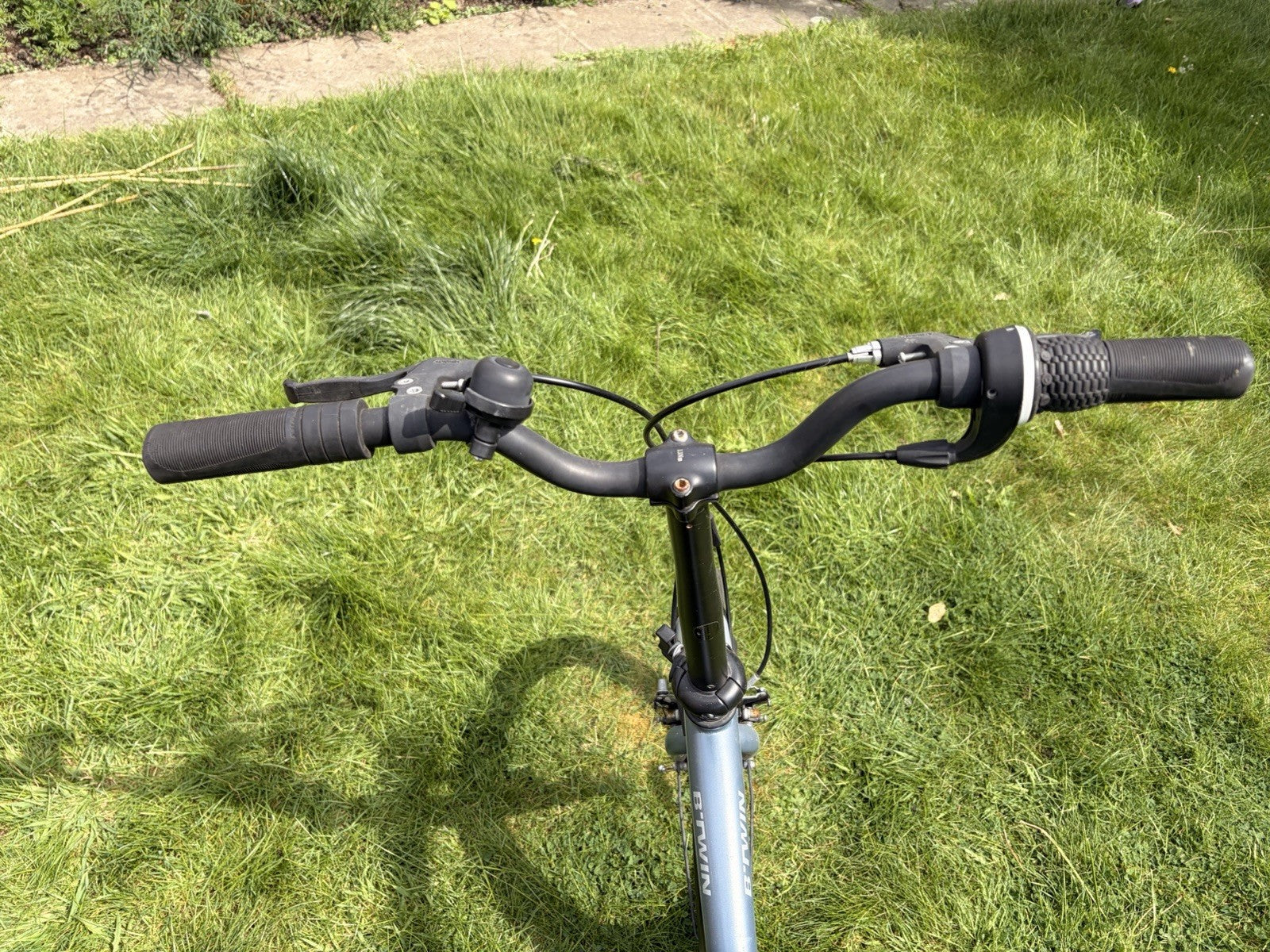 B'Twin Folding Bike Dark Blue Decathlon 20" Wheels Used