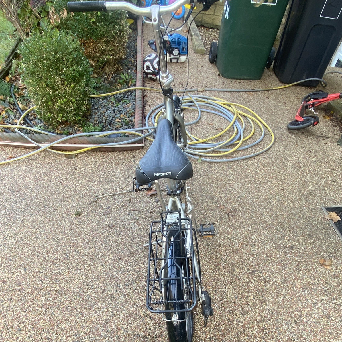 Lombardo Folding Bike – Silver, Good Condition